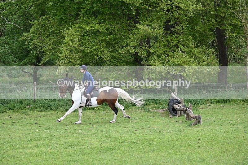 WJ6_3618 - Group 8 A camera ?