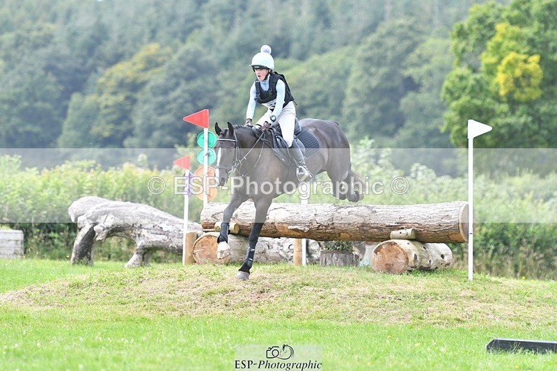 240803-133644-06929 - 153-Eleanor_Blewitt-CARRY_ON_PRINCESS