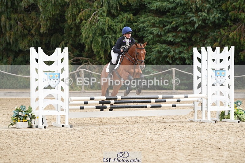 250824A-120206-35794 - 2083-Lauren.Dawson-Bay.Bui.Shadow