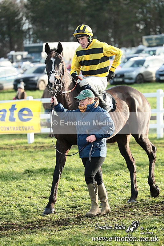 PtP 141225  2003 - New Forest Hounds PtP Larkhill 14/12/25