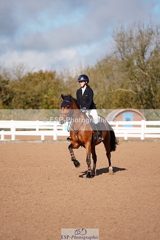 241027A-111822-02404 - SUN Cls 5 Pony Discovery and 90cm Open