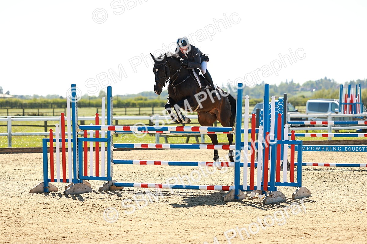 SBM_001748 - Class 5 - Senior Foxhunter - 1.20m