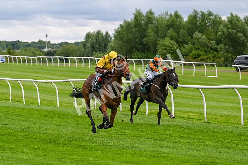 100724-Race 1-Miss Willows-4631