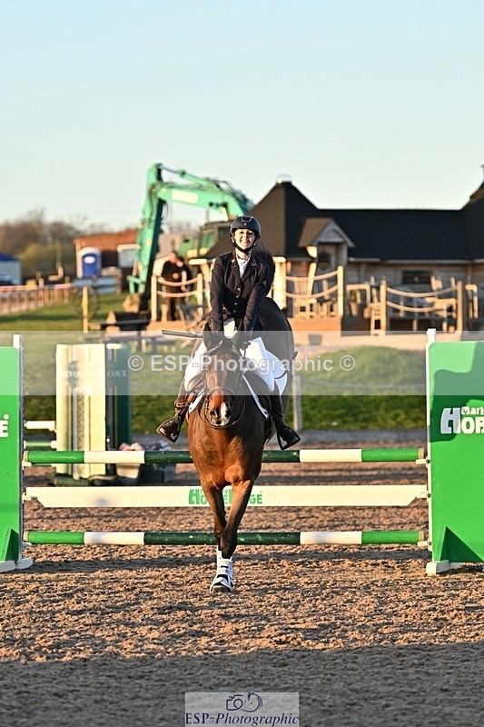 250401-191306-00931 - 90cm Classes