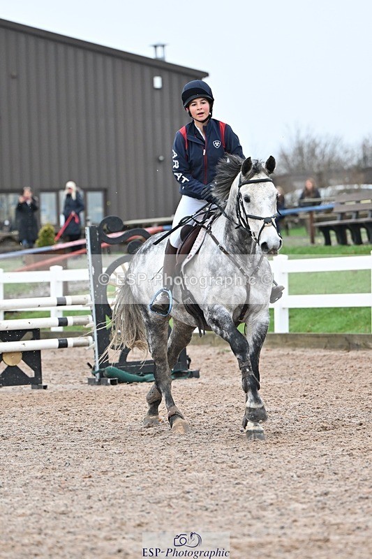 251115-134035-00938 - Cls 16-18 Children on Horses