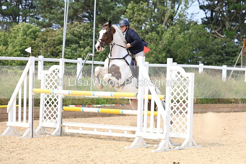 3E7A2502 - Class 8: Senior Newcomers/1.10m open