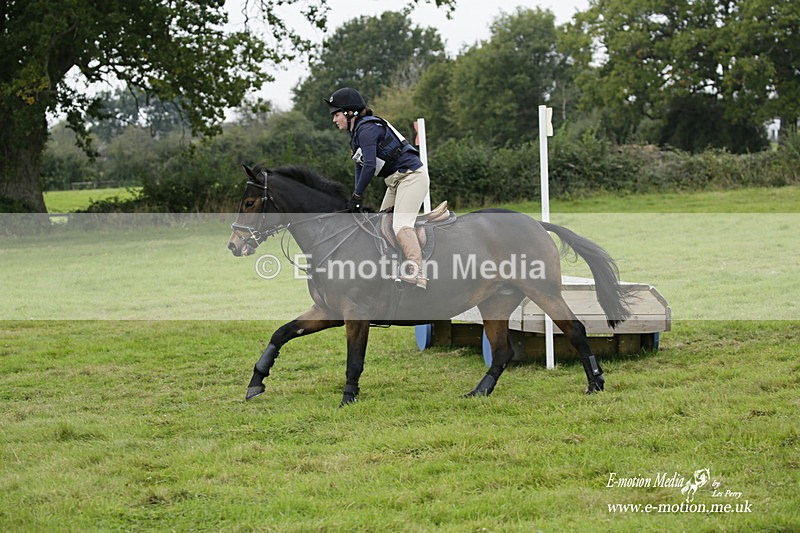  WWHT 171021 1979 - Novice Pairs (0.80m)  17/10/21