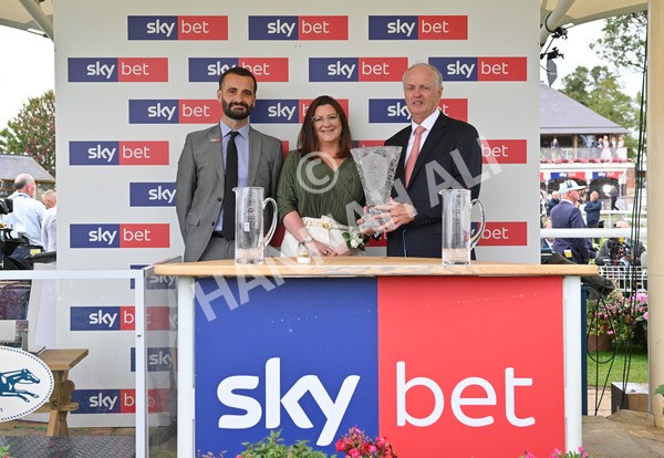 230825-022 King Of Cities - Race 1 1.50pm Sky Bet Strensall Stakes