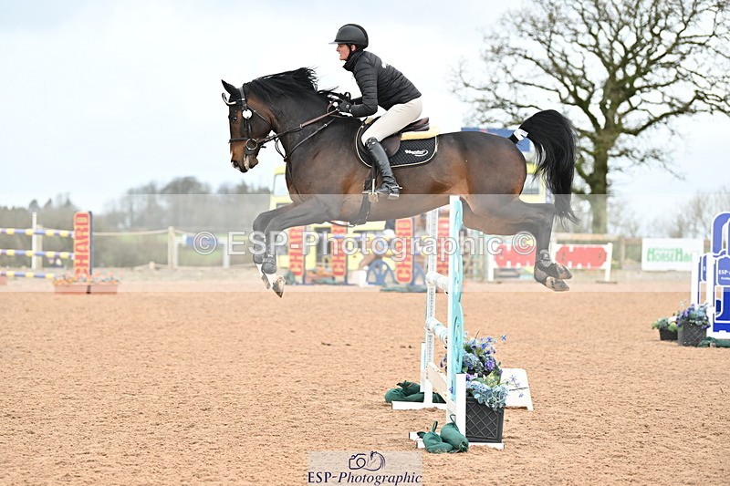 240315A-123709-00979 - Cls 3 Snr Foxhunter