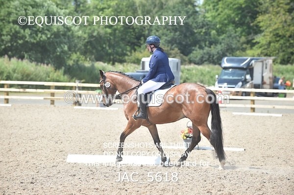 JAC_5618 - CLASS 35:36 NOVICE Test 4 : 6