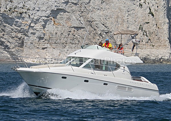 100626 JEANNEAU PRESTIGE 32 IMG_8002 - Flybridge Cruisers