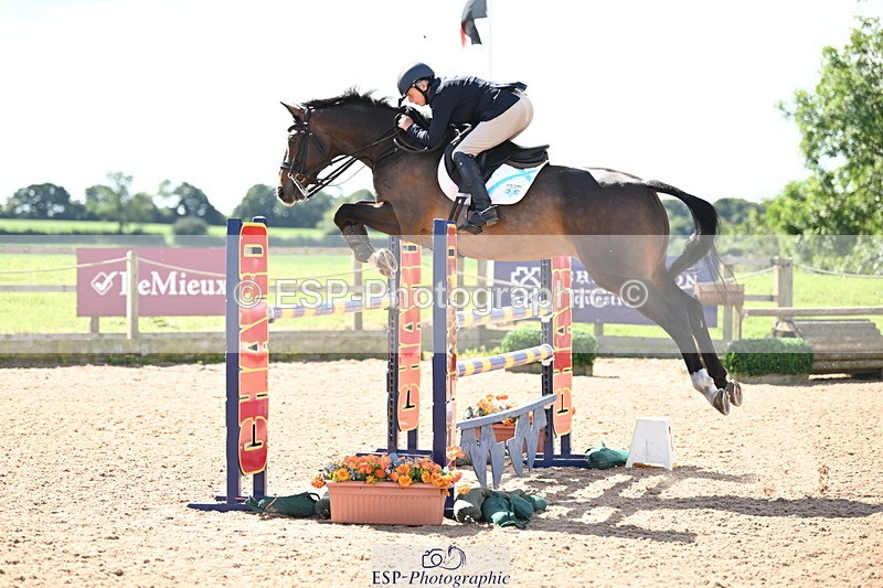 240913A-122803-04364 - Cls 15 Snr Foxhunter