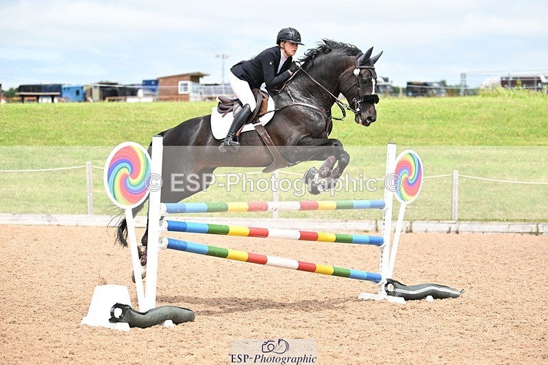 250611-132442-00679 - Cls 4 Snr Newcomers & 1.10m Open