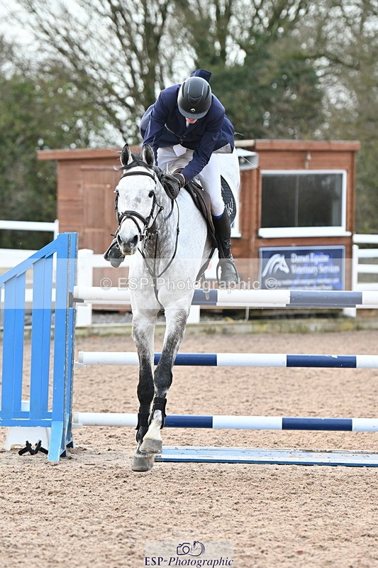 231208A-135500-01040 - Cls 6 Foxhunter & 1.20m Open