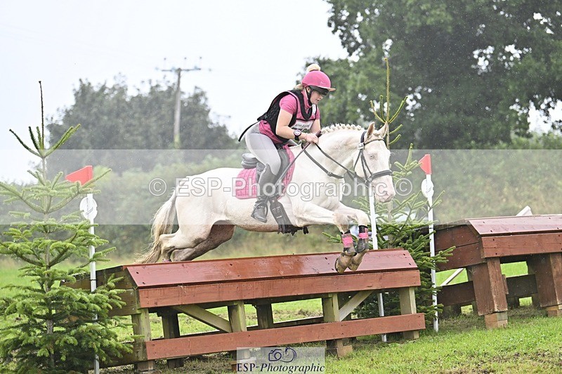 240901A-161757-11072 - 576-Tabitha.Bluck-PENDANN.REEF