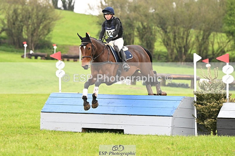 250419-102239-08580 - 420-Fiona.Jones-ABBY.VD.BERGHOEVE.Z