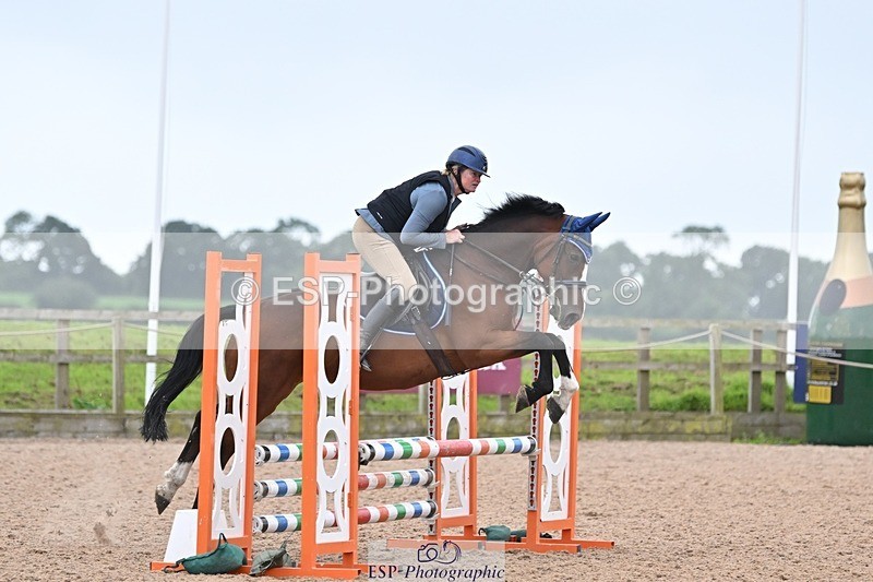 240813-180259-00571 - Classes 5 A&B & 6 80cm