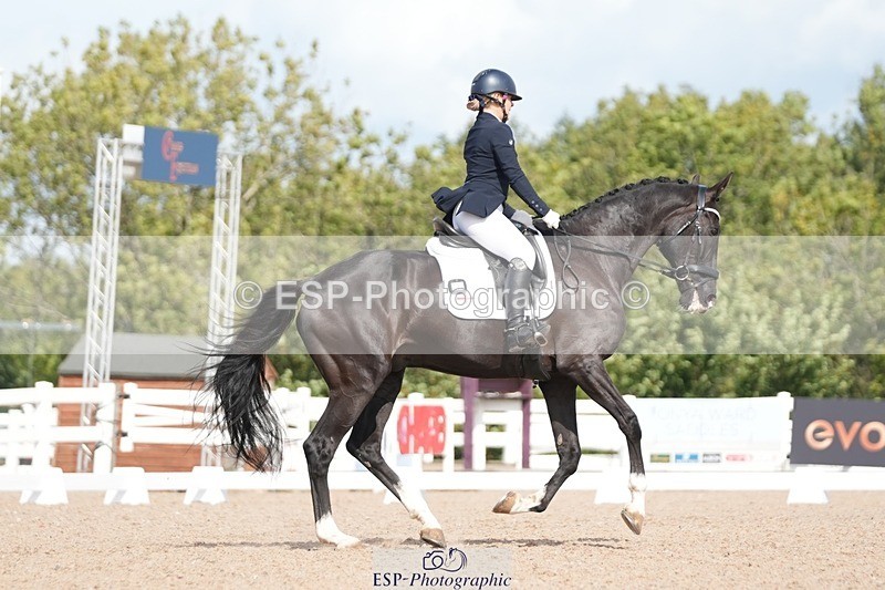 250906-115634-02067 - 034-Jasmine.SmithNigrasine.Rain