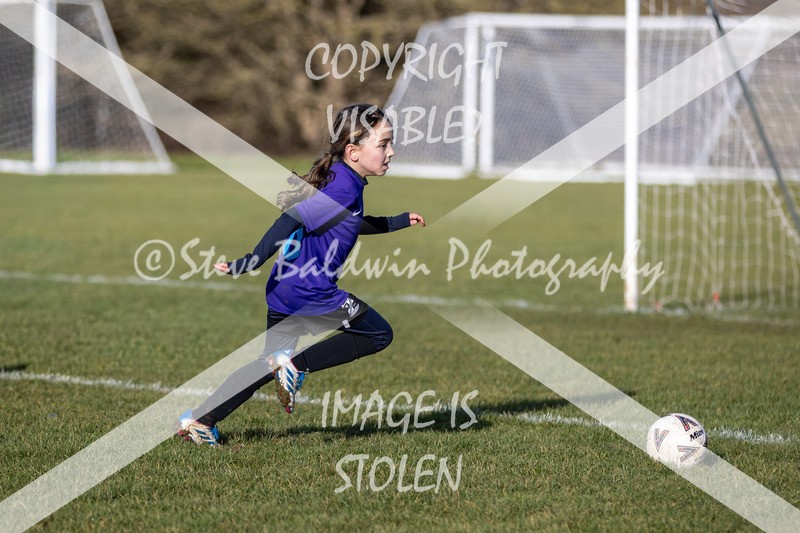 1DX31393 - 2026-01-17 FC Abbey Meads U9 Purple Girls V Develop FC U9 Girls