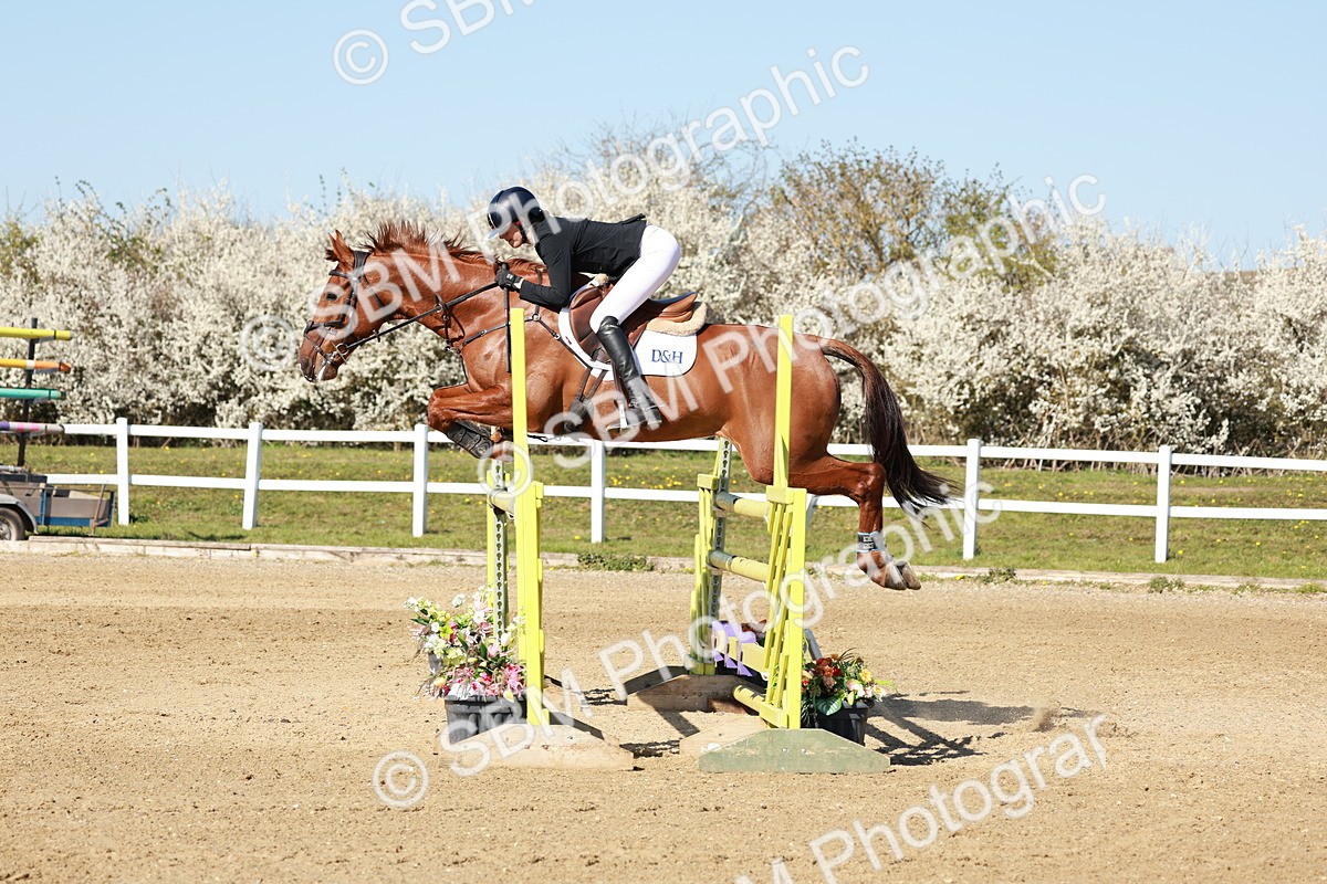 SBM_004831 - Class 18 - Senior Foxhunter - 1.20m