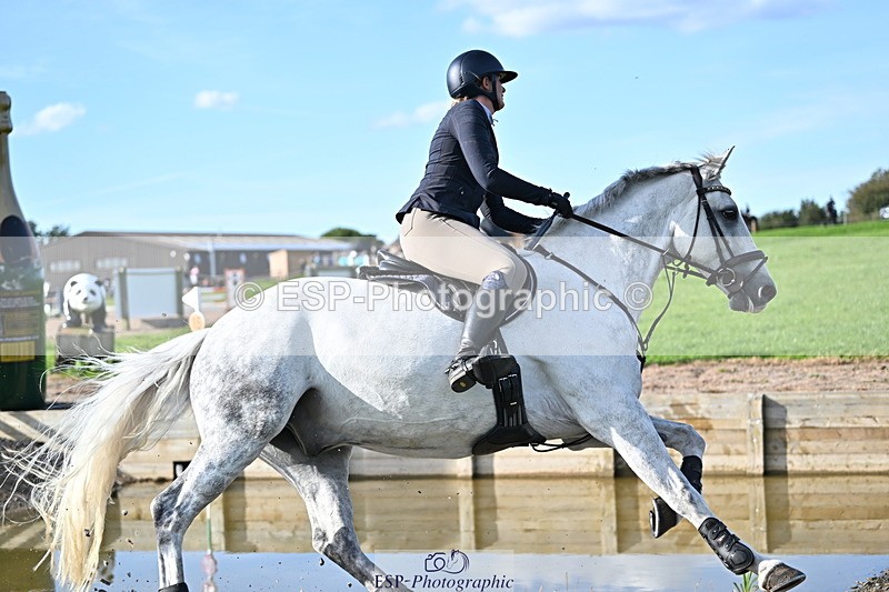 240913A-170433-05593 - Cls 19 Snr 1m Open Speed Derby