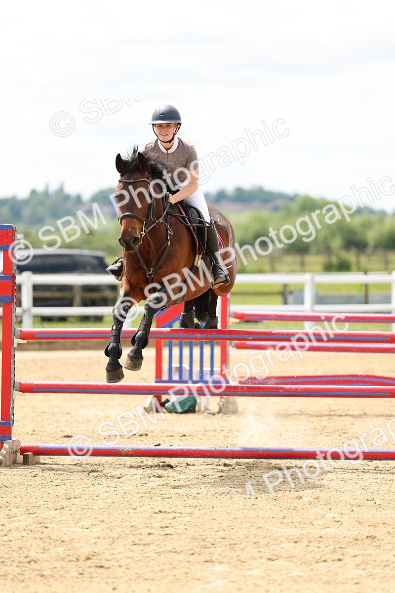 SBM_005097 - Class 18 - Senior 1.05m Open