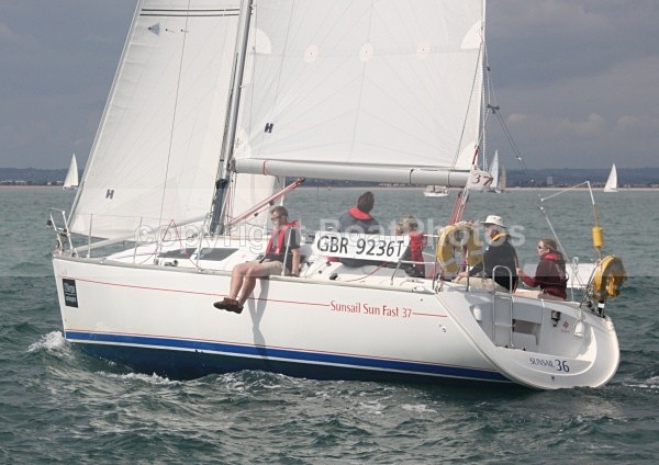 090620 GBR9236T SUNSAIL 36 IMG_4642 - ROUND THE ISLAND 2009