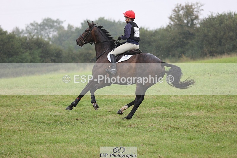 240901A-104511-06082 - 302-Rosie.Bradley-Hole-CAPABILITY.BROWN.II