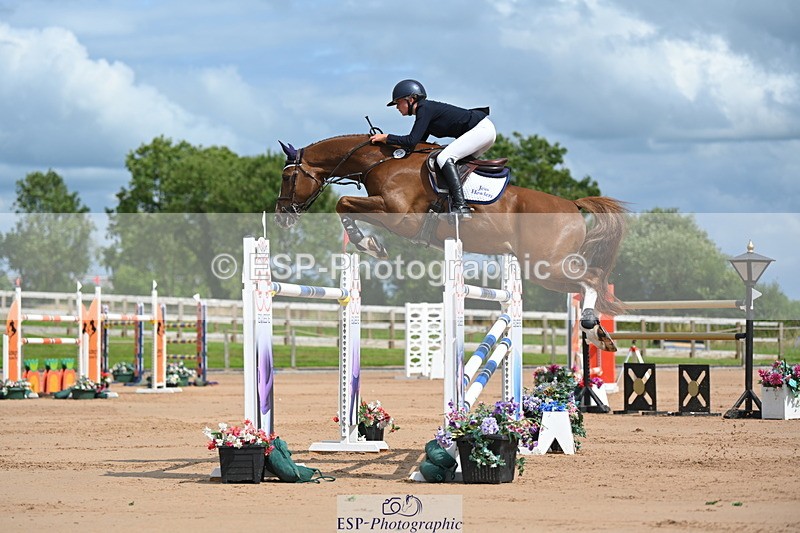 230721A-153244-07295 - Cls 10, 2 Star Big 1.45m Start to break