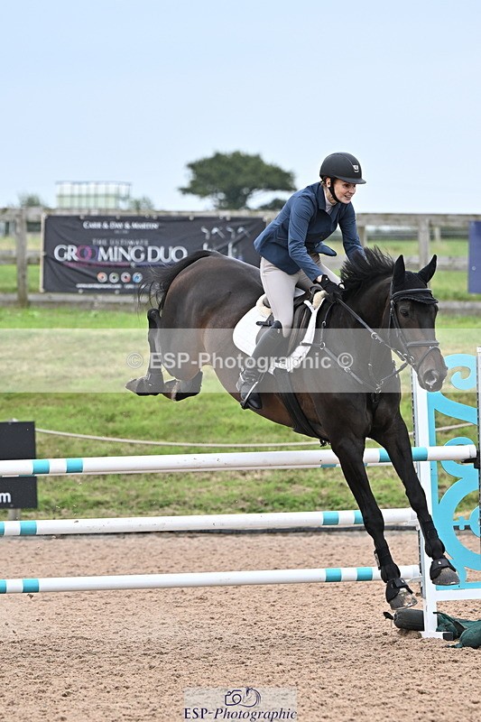 240828A-160250-01267 - Cls 5 Snr Foxhunter and 1.20m Open