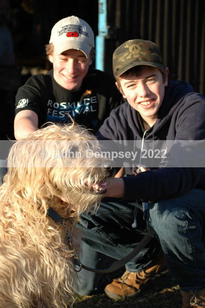 Jake And The Lads - Walking the Dog