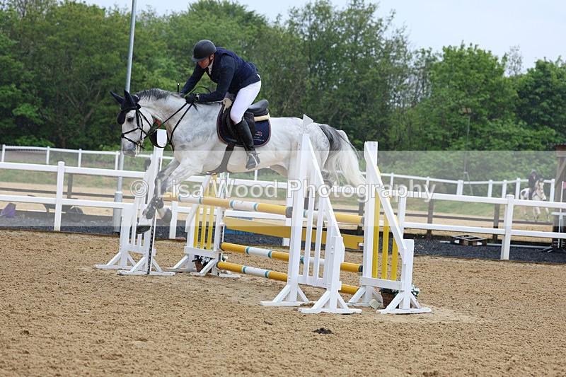 3E7A7259 - Class 7: Senior Newcomers/1.10m open