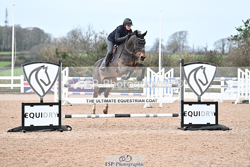 241206-142915-01108 - Cls 6 Foxhunter and 1.20m Open