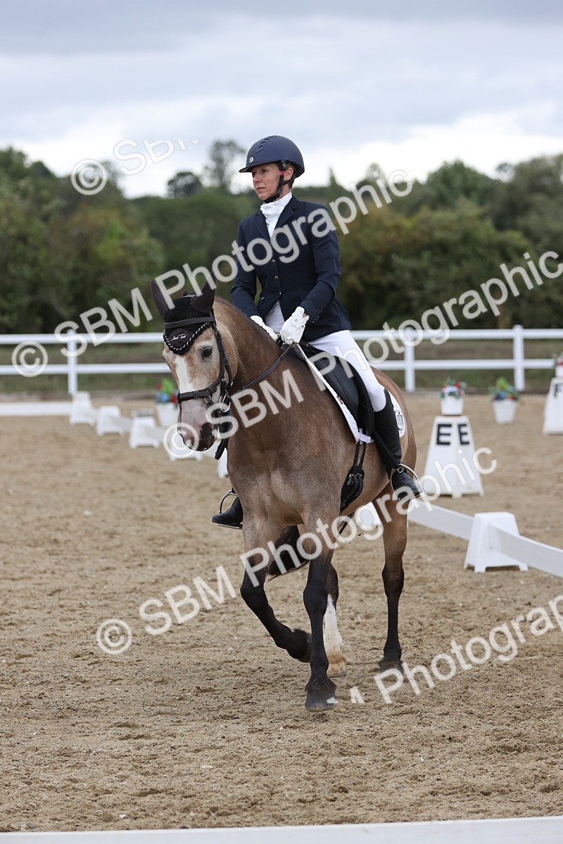 SBM_004241 - Class 9 - Novice 3 Champs