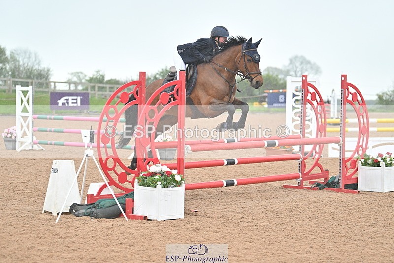 240505A-111306-04785 - Cls 3  Pony Discovery & 90cm Open