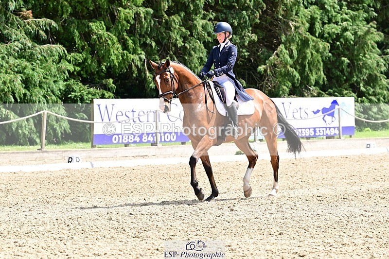 260529A-142724-10264 - C-374-Hannah.Nicolson