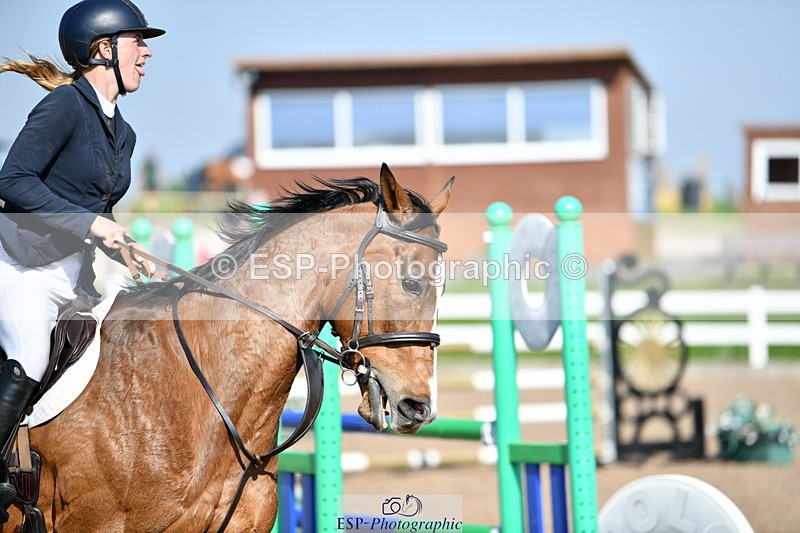 240512A-164318-19856 - Cls 44 1.05m National Am Quali