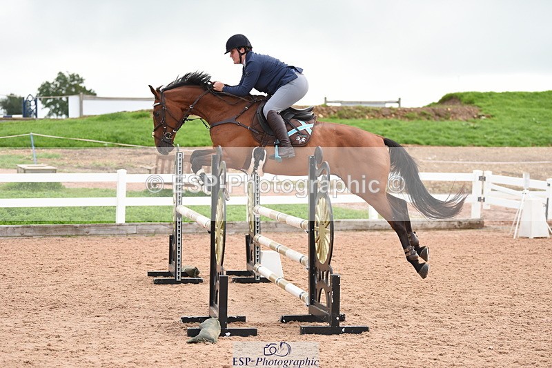 230902A-122140-01000 - Cls 9 1.10m Amateur Quali