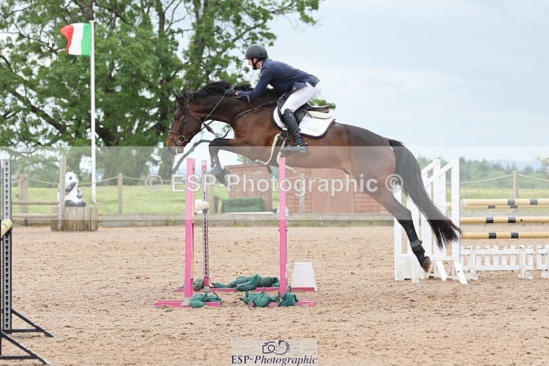 250524-102222-04179 - Cls 13  A&B 1.05m & 1.10m open