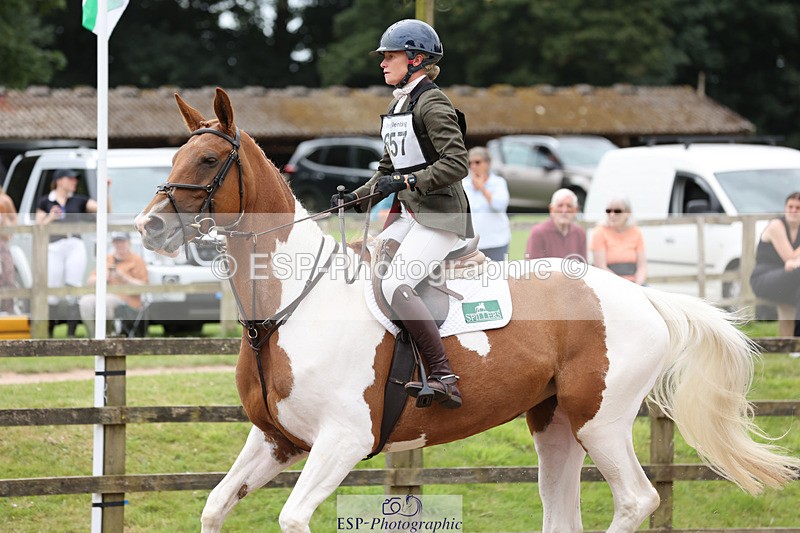 240804-143115-15924 - 657-Althea_Bleekman-SHOVERN_ON_ICE