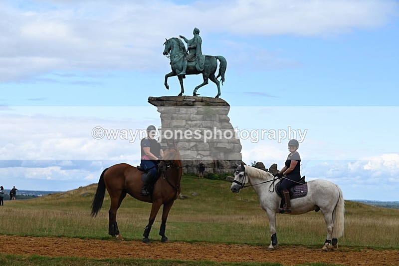 DSC_8561 - Time at Statue 13:52 to 14:33