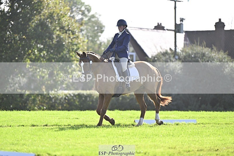 241025-114836-06931 - 370-Emma.Tamblyn-COOL.JET.II