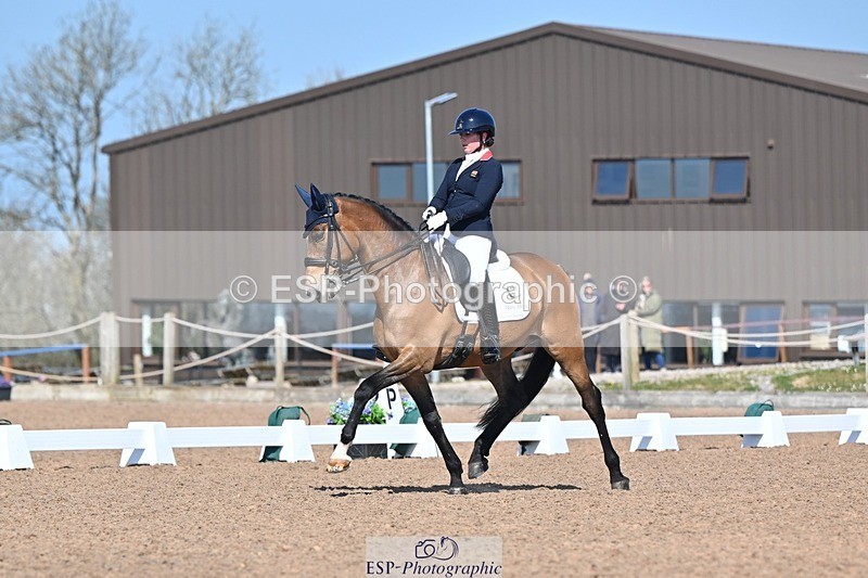 250405-105627-10059 - 115-Isla.Sully-Vagabond.De.Massa