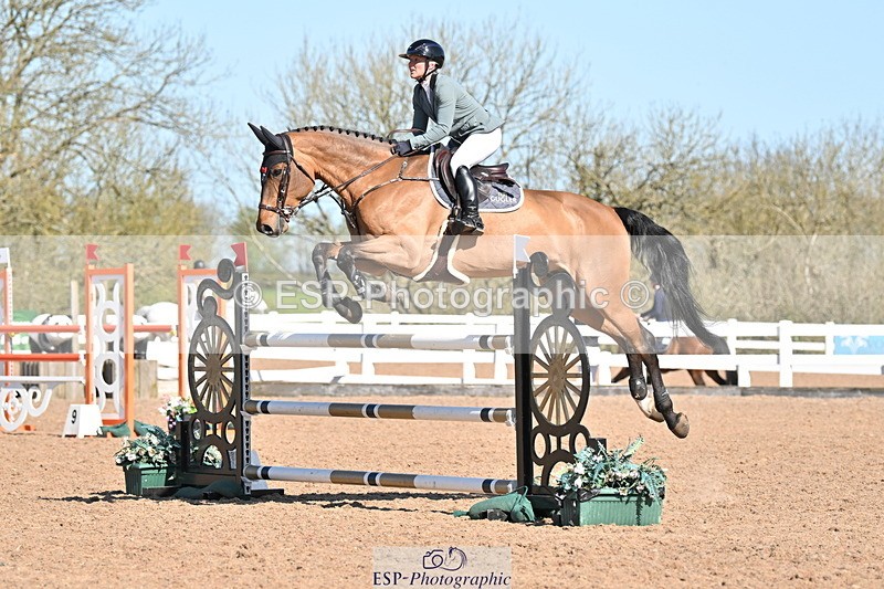 240420A-102413-10300 - Cls 19, 1 Star Silver Tour 1.20m