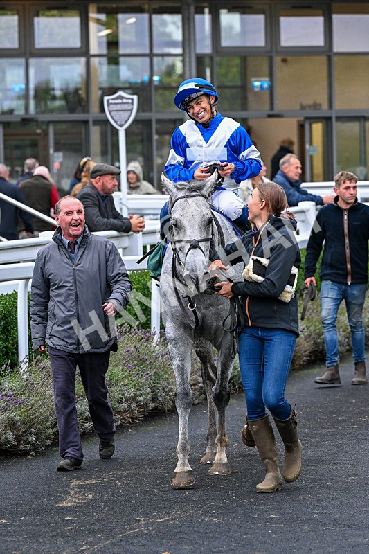 011025-Race 6-Mudamer-0625 - Race 6