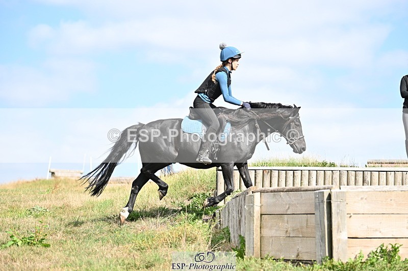 250821B-105105-00181 - Group B - Danielle