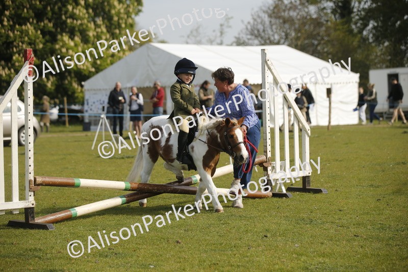 20260426-1068 - Class 1 - Mini Jumping - Lead rein or Assisted