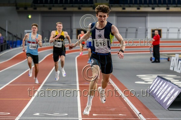 AgeInd25SUN-916068 - Track Male