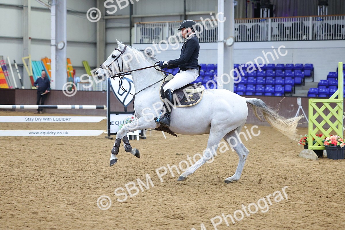 SBM_009812 - Class 20 - Senior British Novice/ 90cm Open - First Round (0.90m)