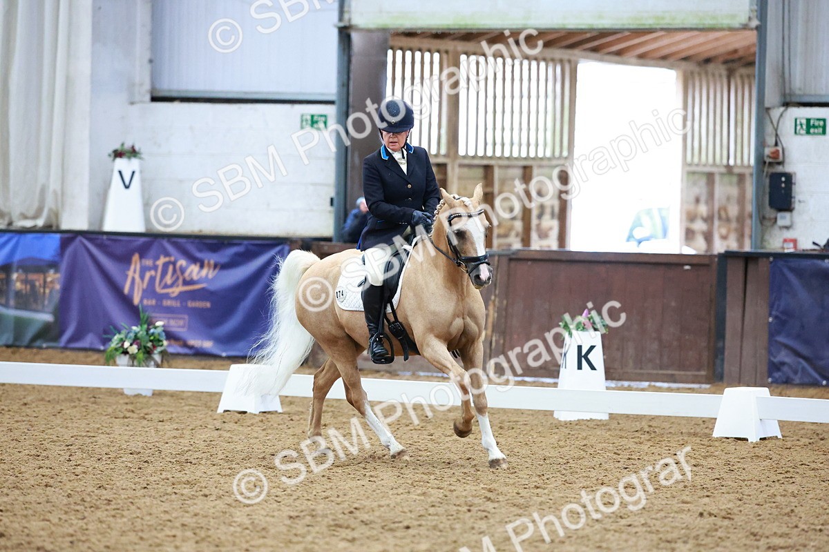 SBM_004303 - Class 12 - E2 Championship - 14.50-15.53